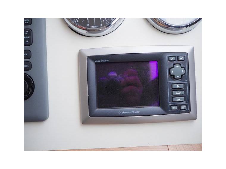 foto: 5 Sealine F 46