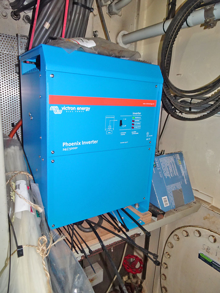 foto: 22 ex Rijkswaterstaat / Varend Woonschip 23.23, CBB Rijn