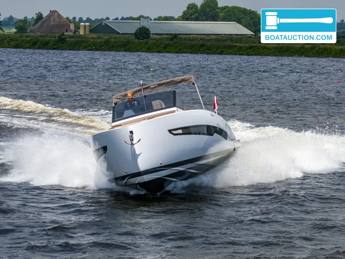 foto: 19 Fiart Seawalker 35