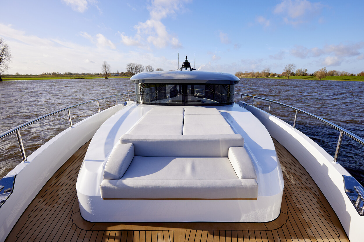 foto: 6 Van den Hoven Voyager 50