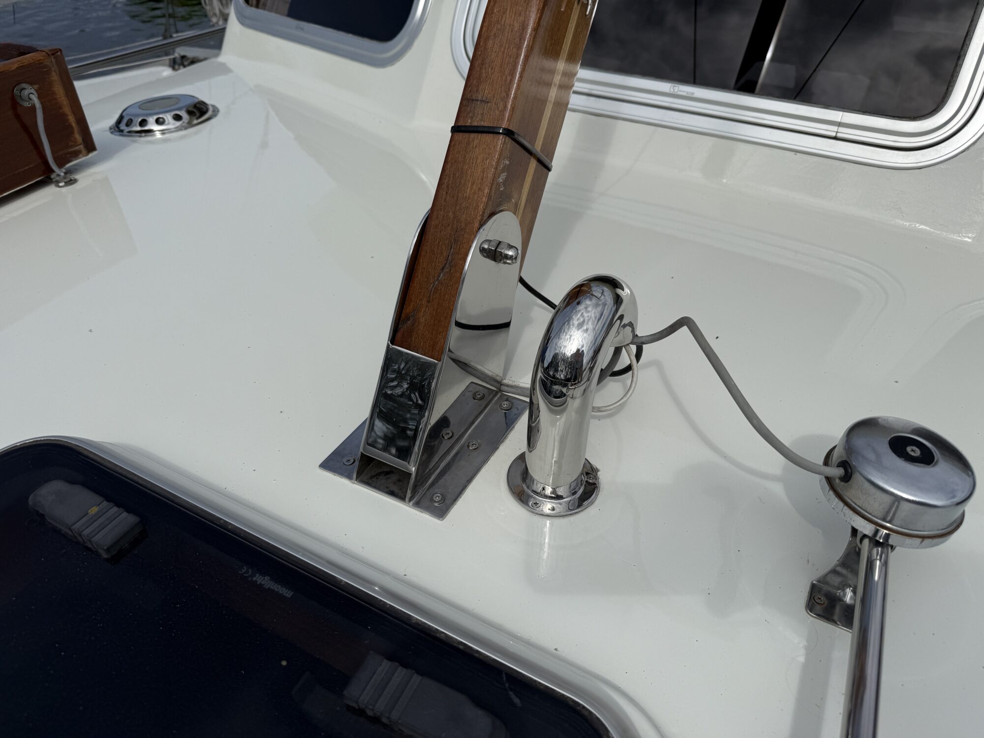 foto: 5 Crown yachts Crown Kruiser 10.90 ZLK Spiegeldeur