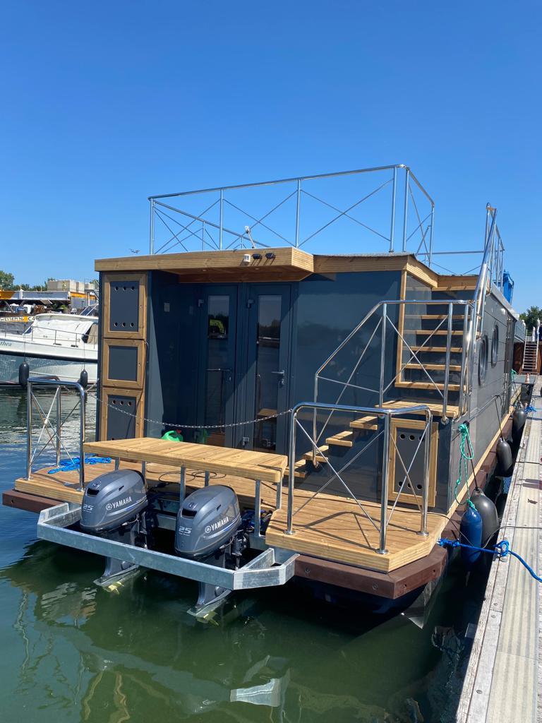 foto: 9 Campi 400 Houseboat