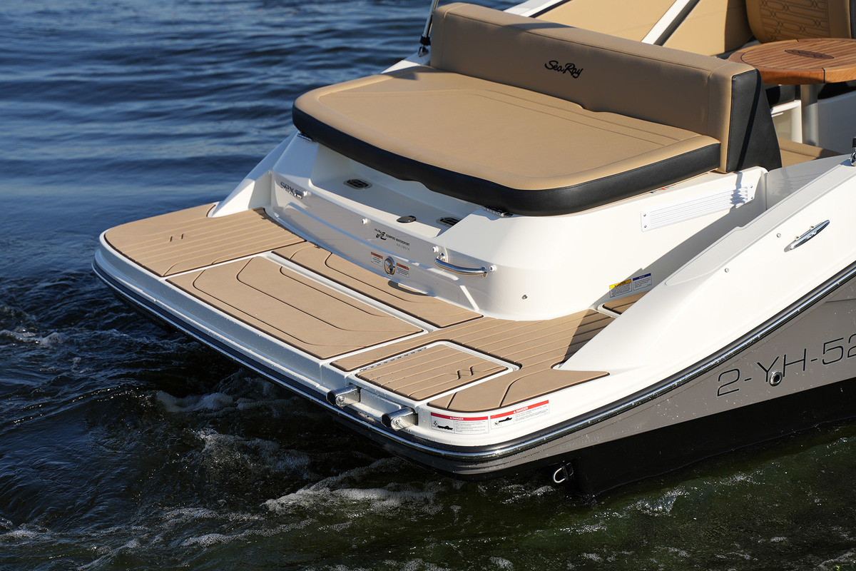 foto: 12 Sea Ray SPX 210