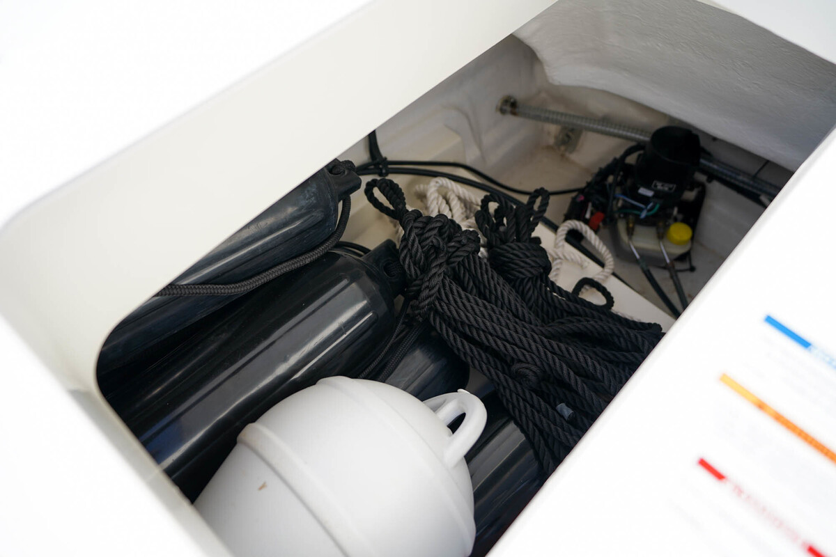 foto: 7 Sea Ray Sun Sport 230