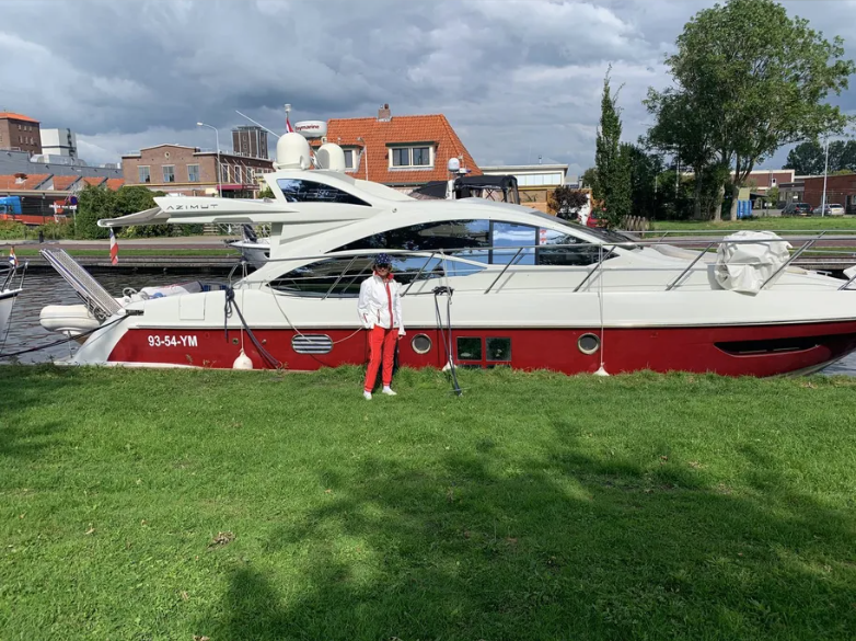 foto: 12 Azimut 43S # Okometa