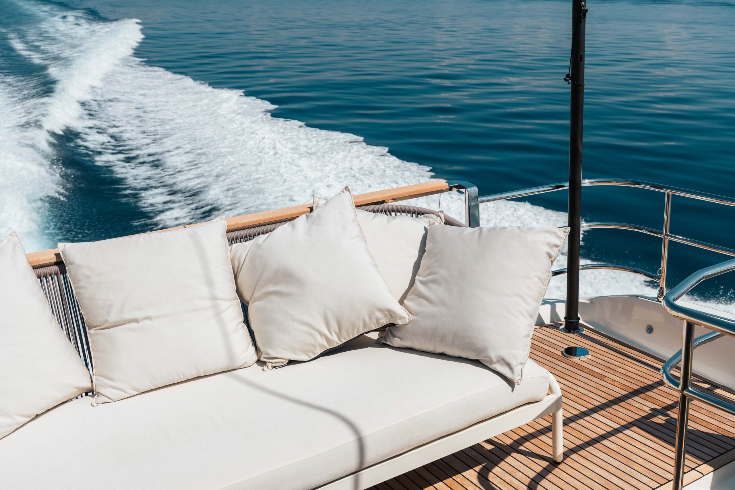 foto: 23 Prestige 690 flybridge