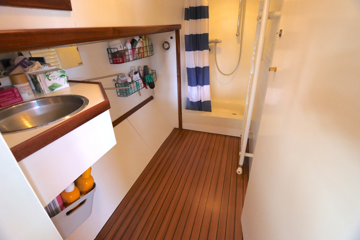foto: 5 Tjalk Woonboot 