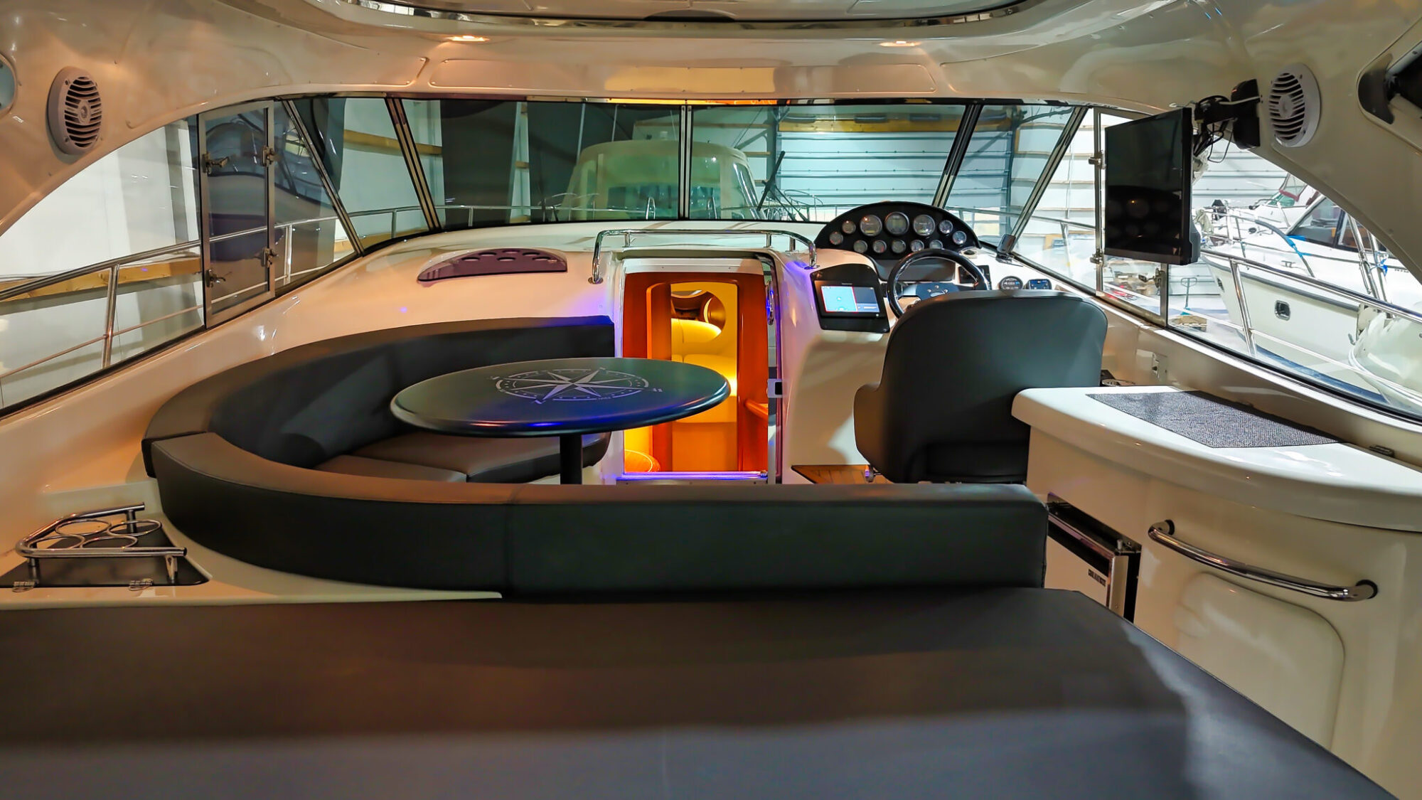 foto: 11 Bavaria Bavaria 37 HT Hardtop