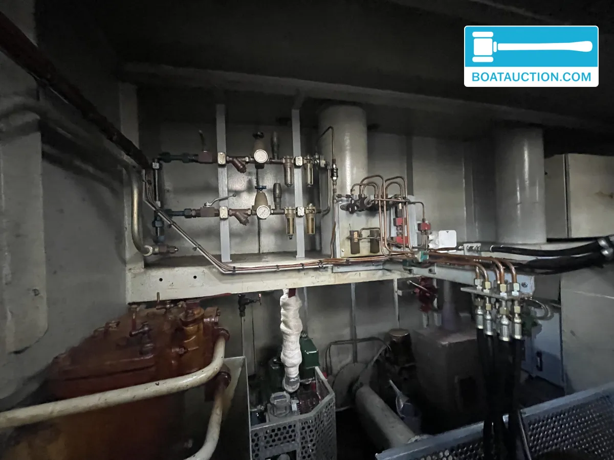 foto: 6 Sleepboot 2200