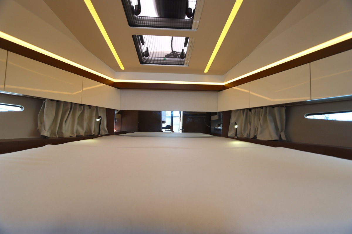 foto: 5 Jeanneau NC 33
