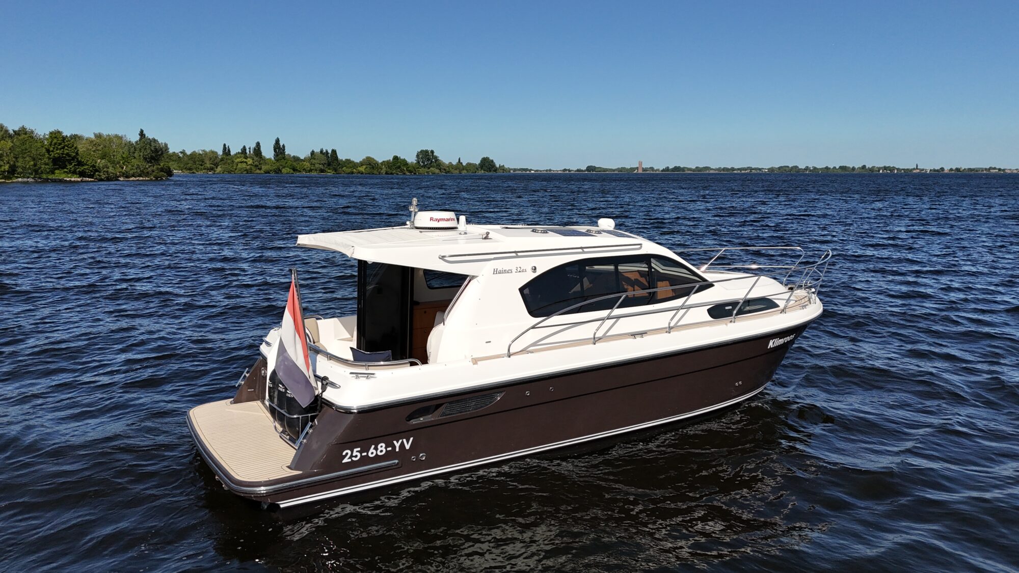 foto: 11 Haines Haines 32 Offshore