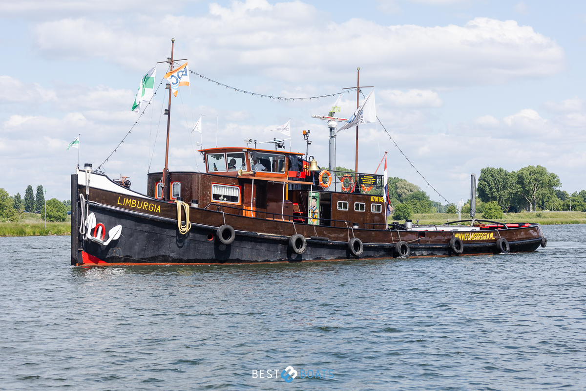 foto: 12 Sleepboot Limburgia 