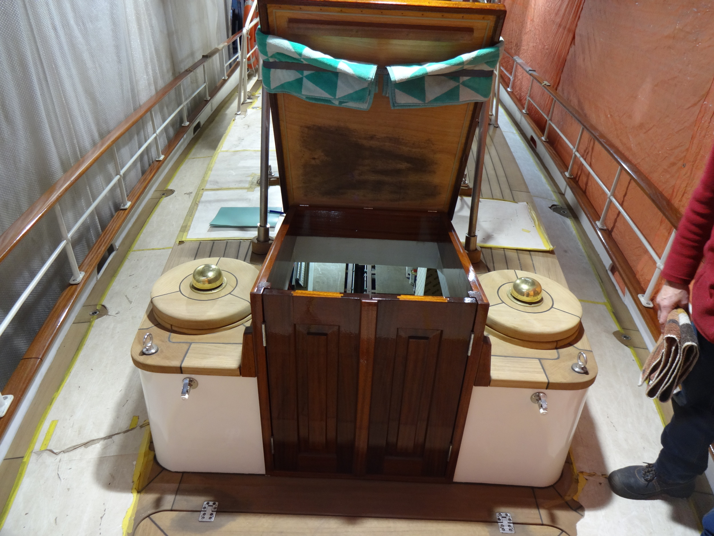 foto: 5 De Vries Lentsch Bakdeksalonkruiser 18.00