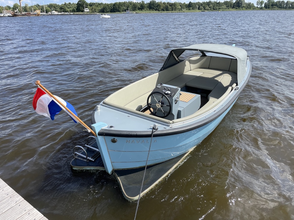 foto: 5 Navalia sloep 700
