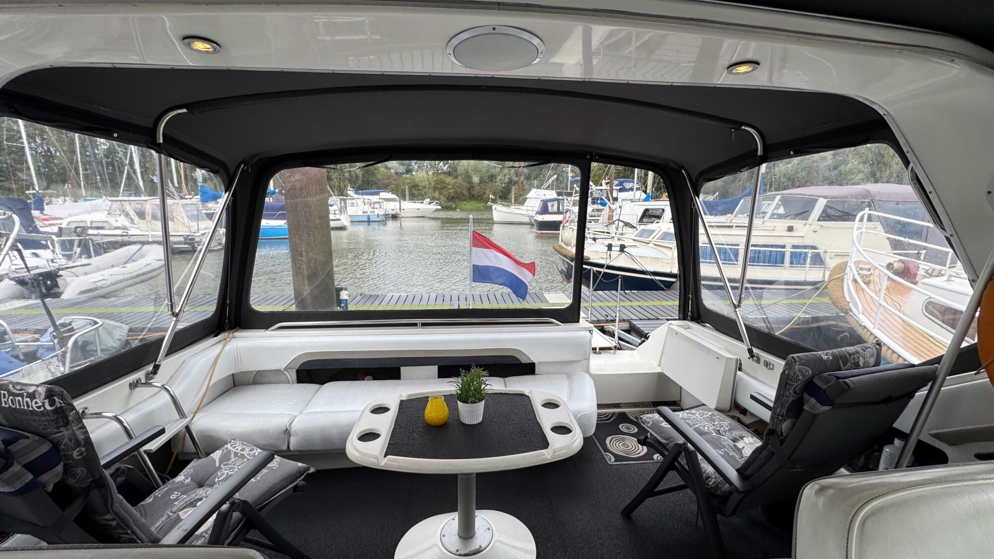 foto: 12 Sea Ray Sea Ray 400 Express Cruiser