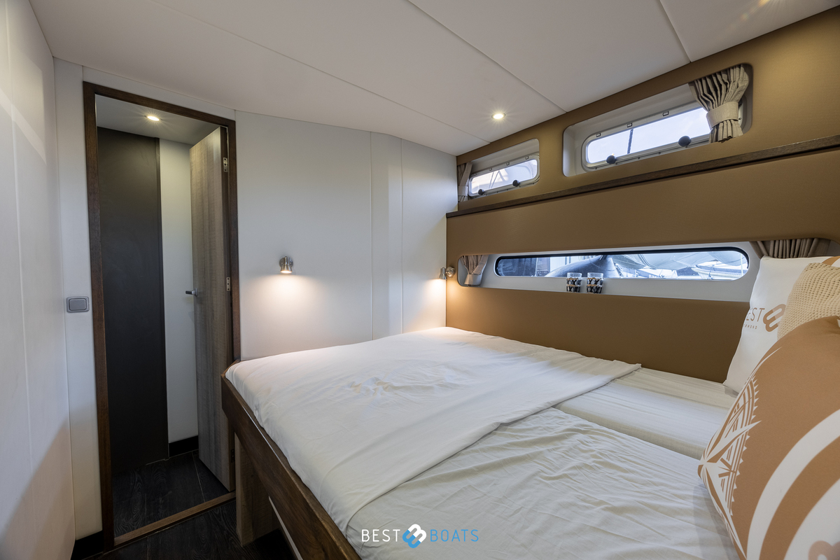 foto: 5 Jetten 44 AC-RS