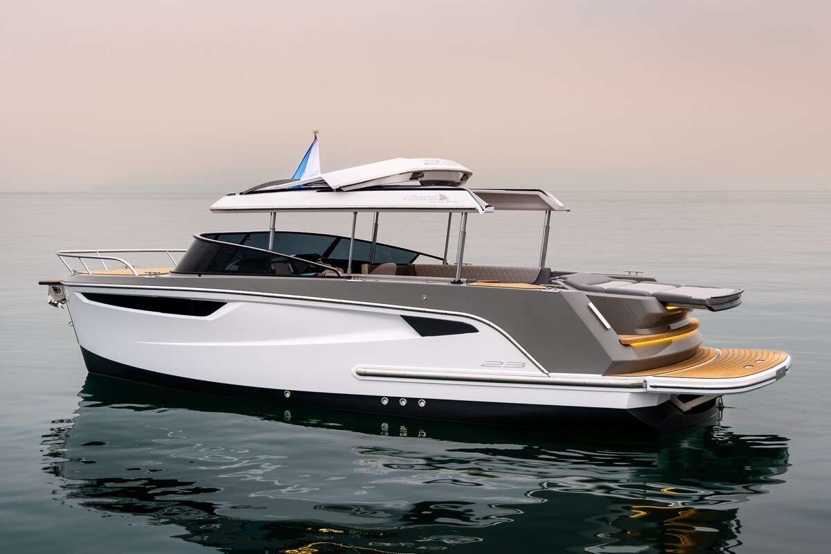foto: 9 Alfastreet Marine 23 Cabin Evolution - Inboard Series