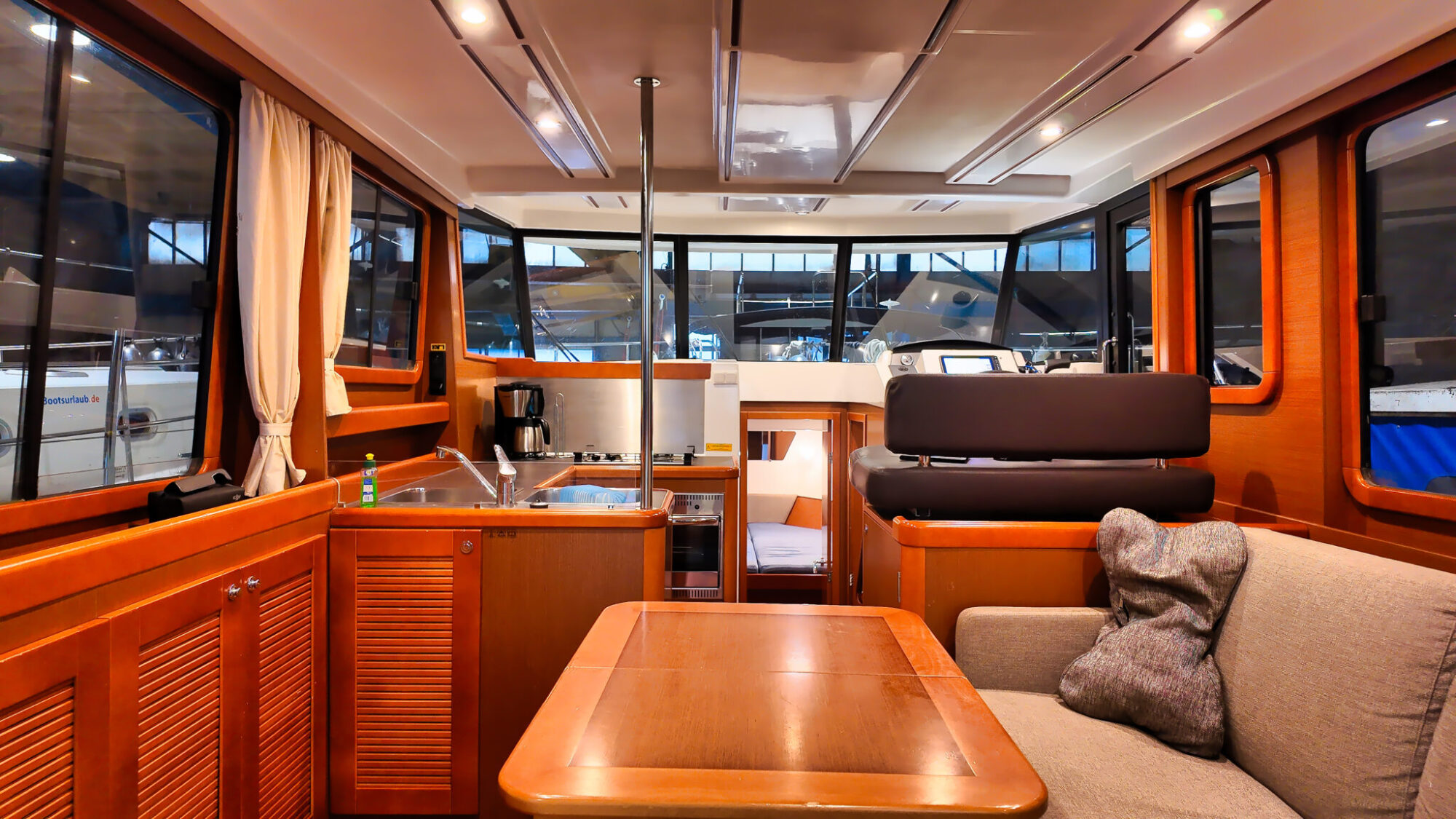 foto: 9 Beneteau Beneteau Swift Trawler 34 Flybridge