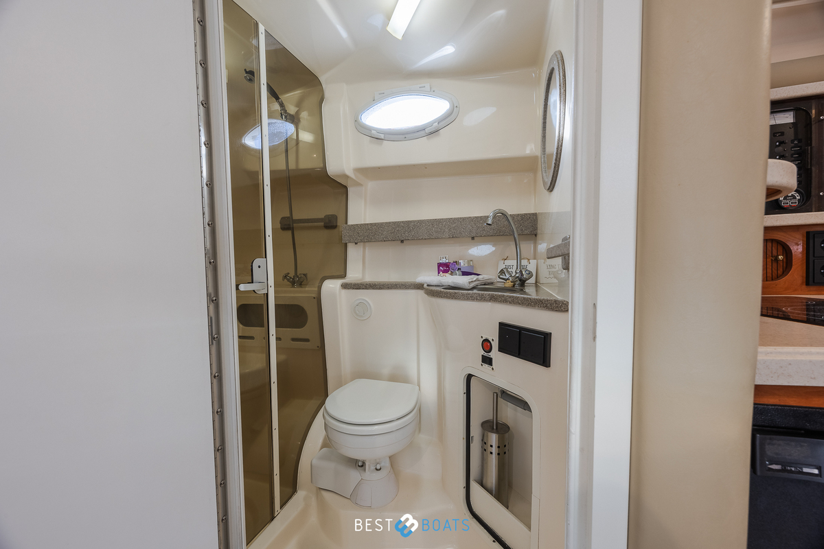 foto: 6 Rinker 342 Fiesta Vee