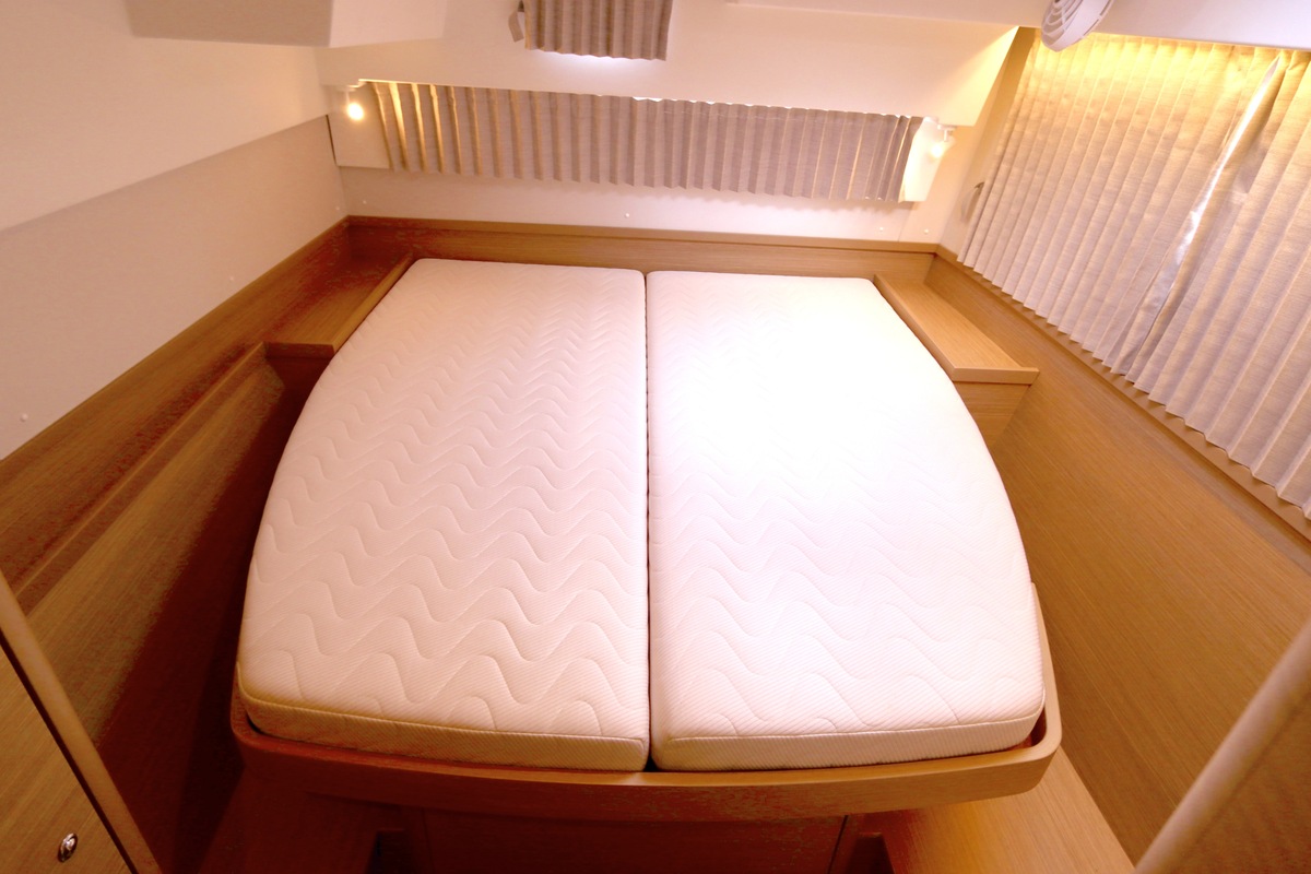 foto: 20 Lagoon 42 Full specs