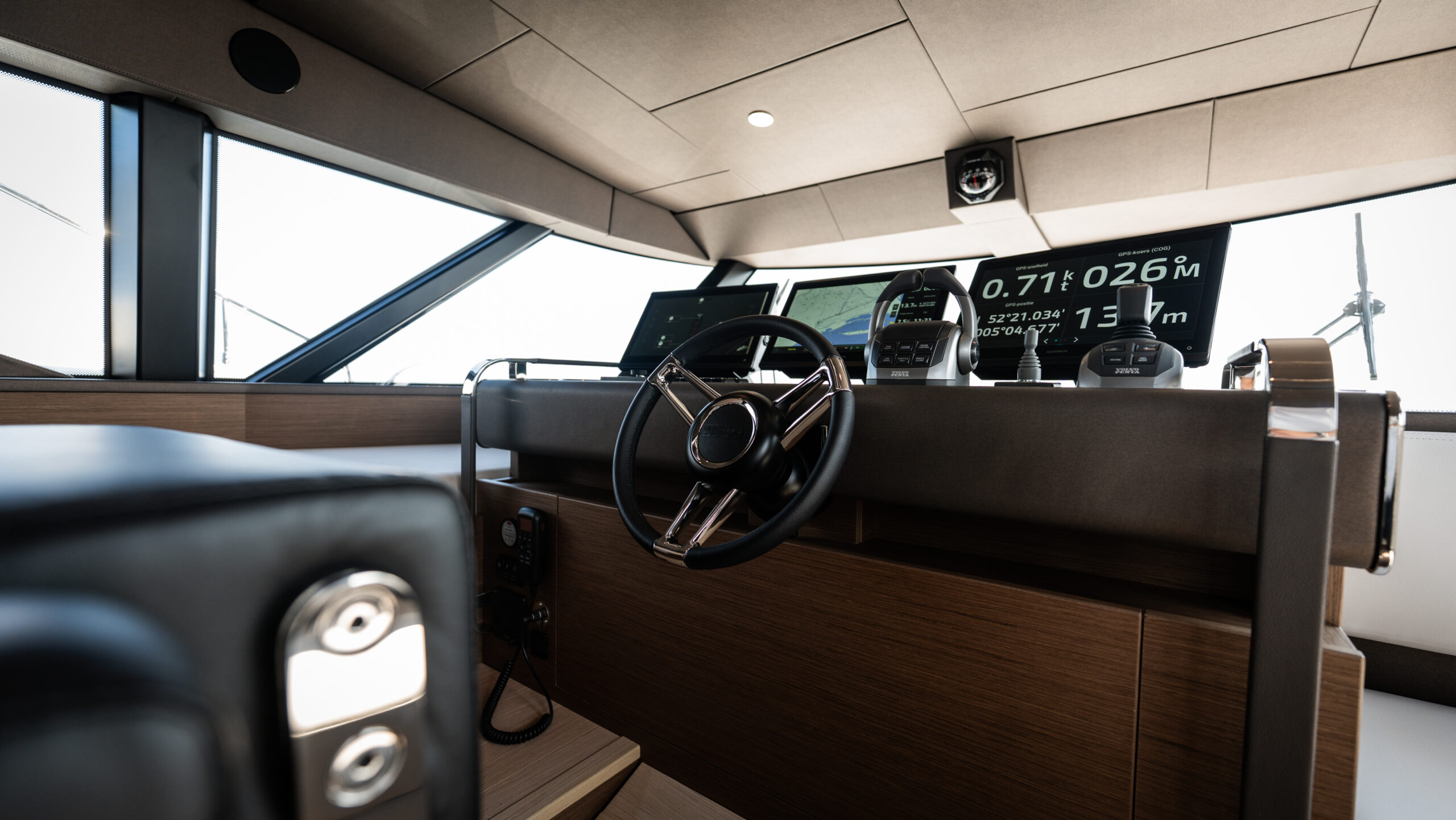 foto: 24 Prestige X70