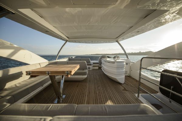 foto: 7 Sunseeker 75 Yacht