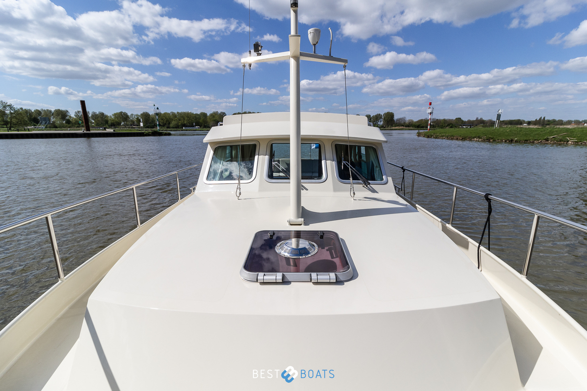 foto: 4 Linssen  Grand Sturdy 29.9 Sedan
