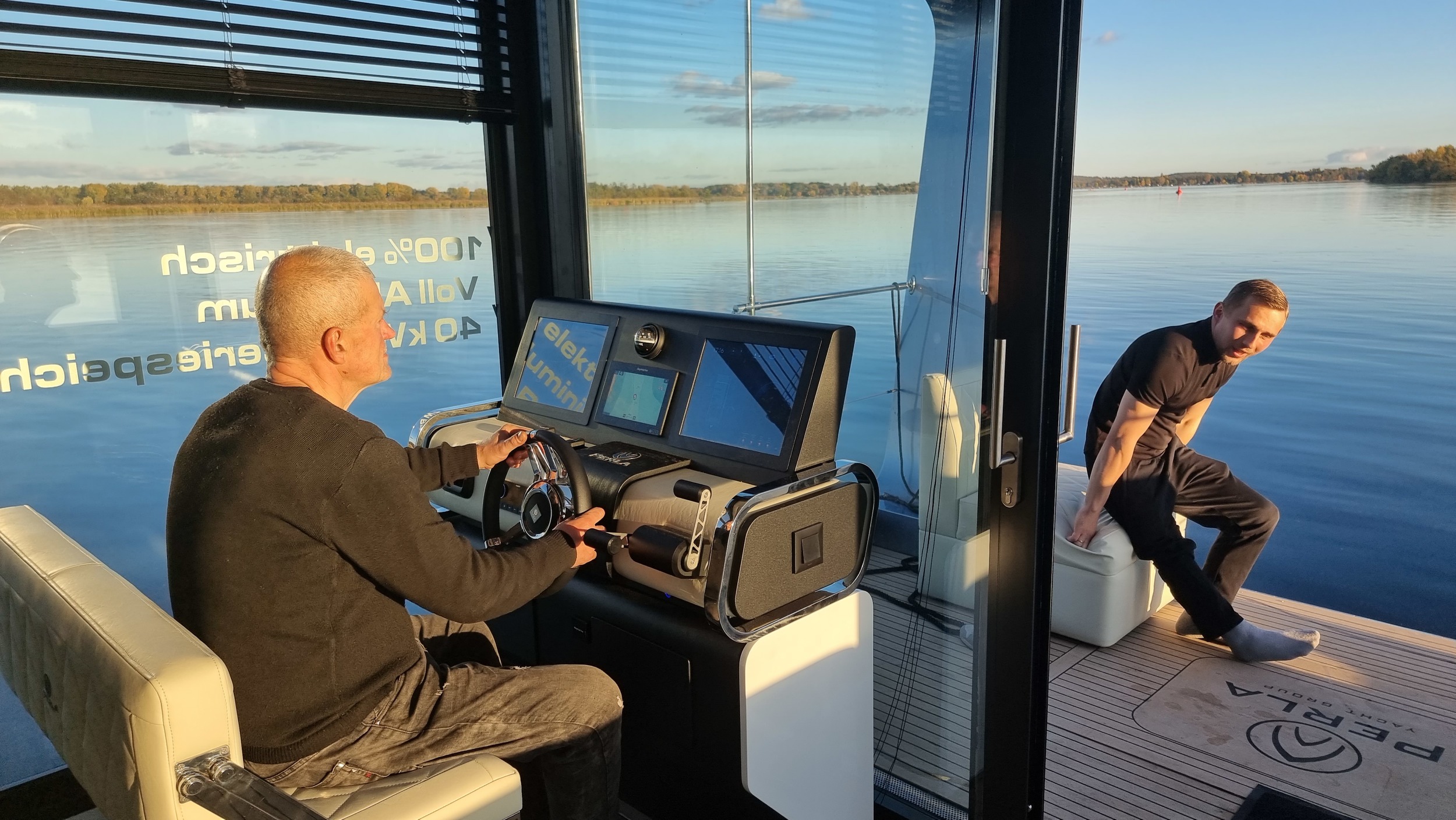 foto: 6 Perla E-vision 42