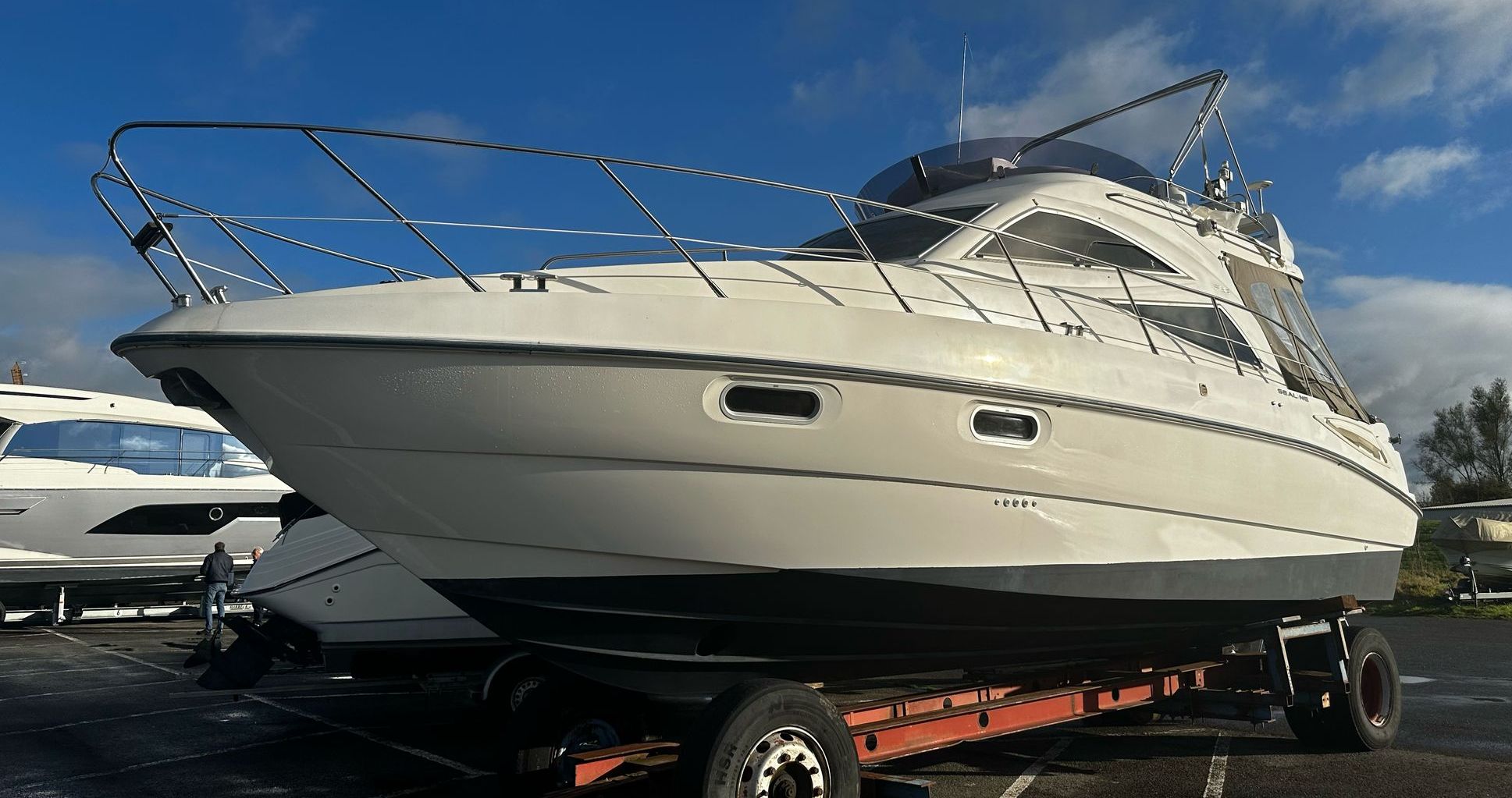 foto: 6 Sealine Sealine F34 Flybridge