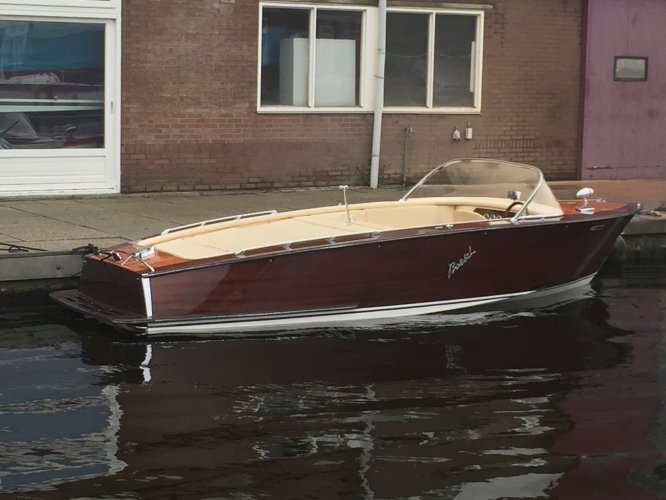 Boesch 580 Wasserski Spezial