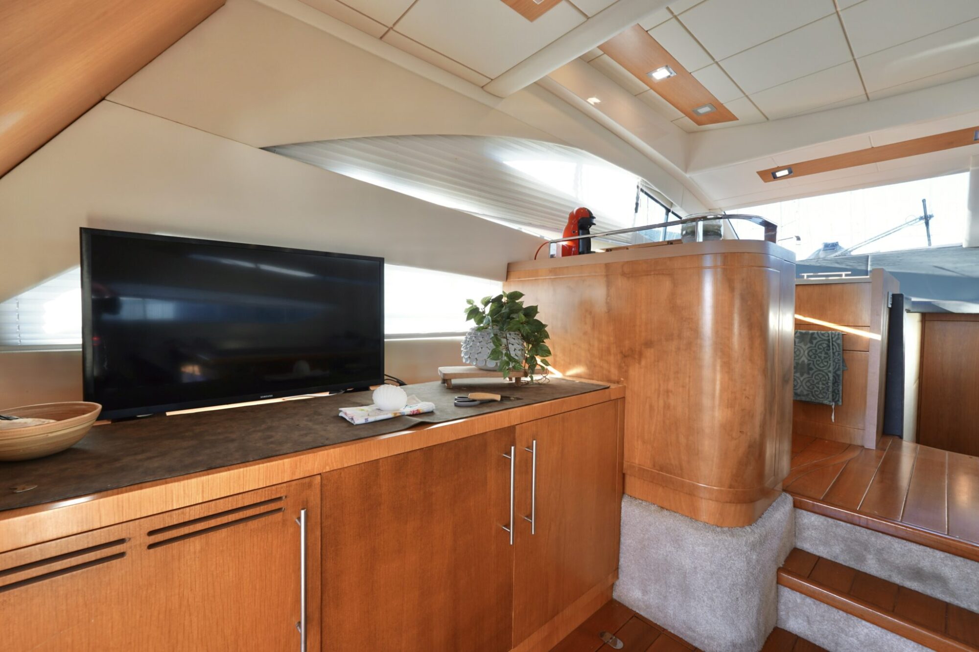foto: 13 Rodman Rodman 44 Muse IPS