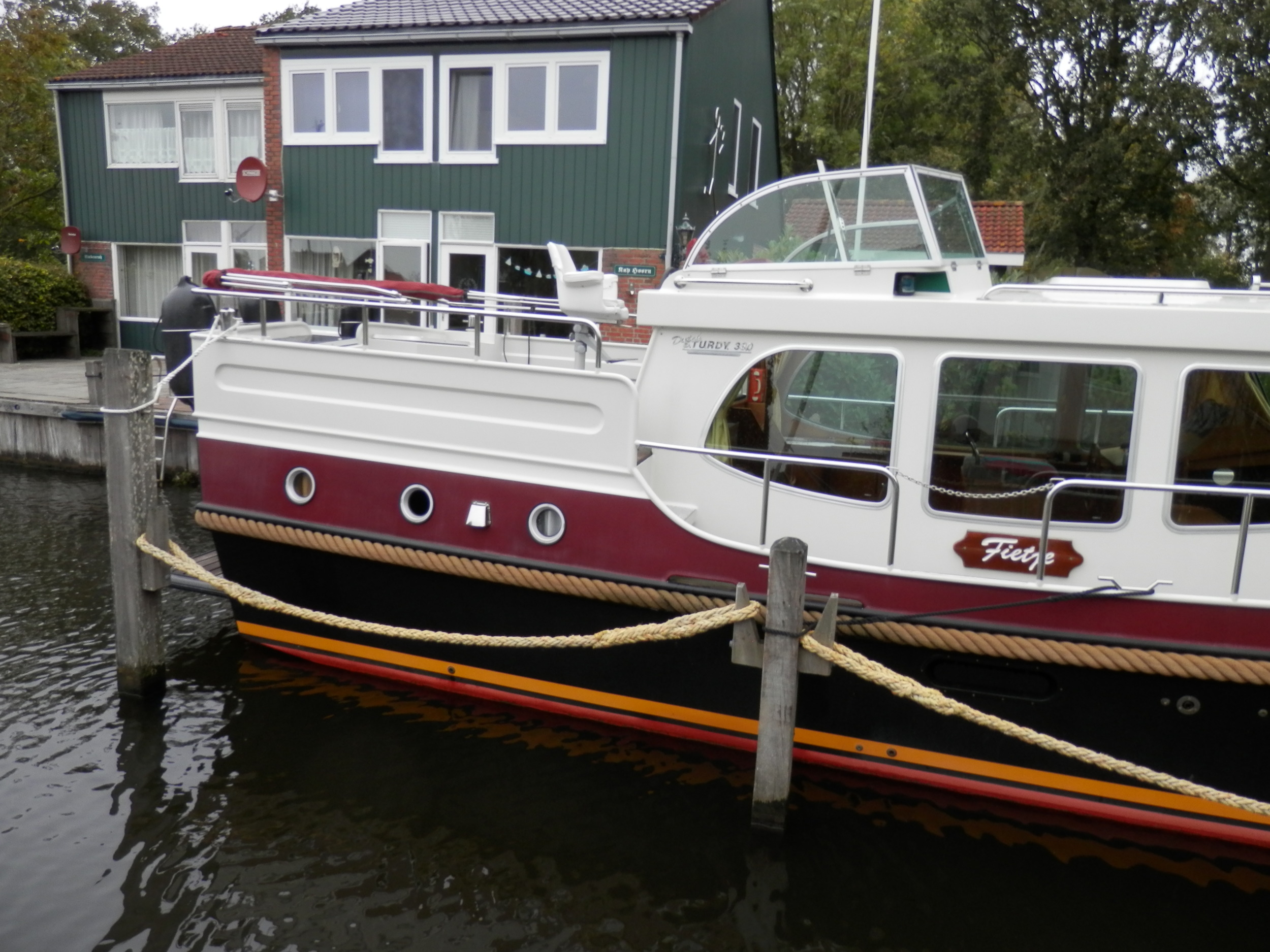 foto: 6 Linssen 380 Dutch Sturdy AC Twin