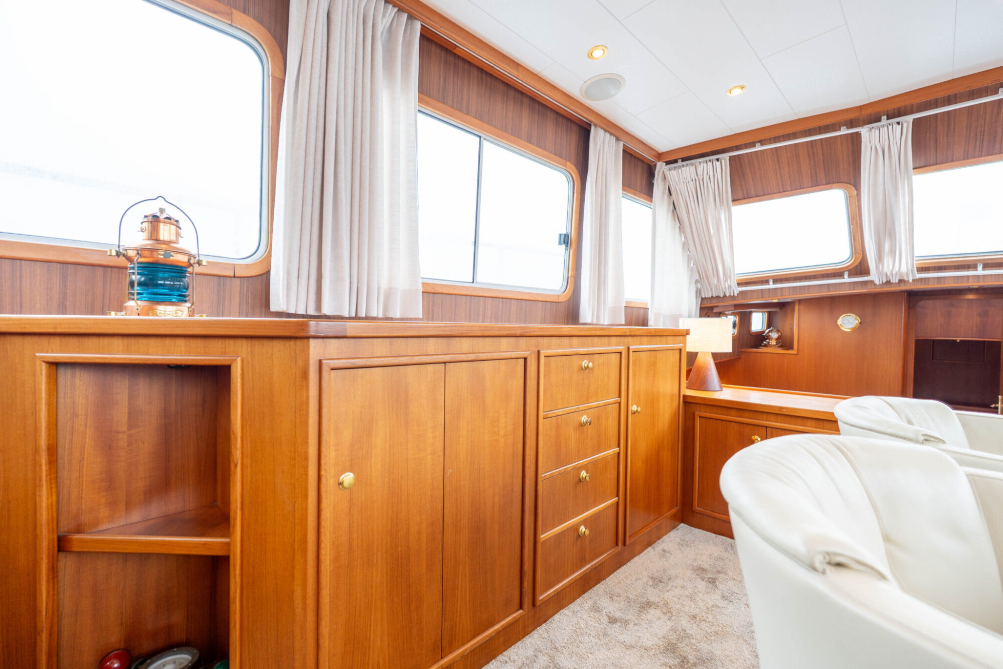 foto: 9 Pieter Beeldsnijder Pieter Beeldsnijder Spiegelkotter 15.00 VS