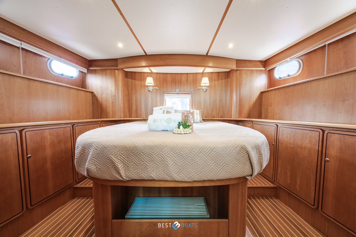 foto: 12 Linssen Grand Sturdy 430 AC Mark II