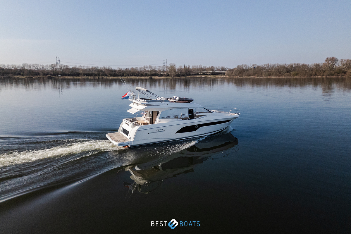 foto: 14 Prestige 520 FLY