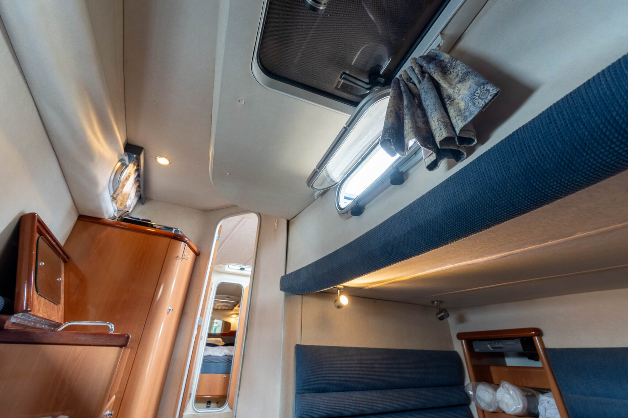 foto: 16 Sealine Sealine S37