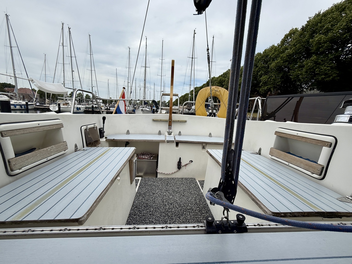 foto: 10 Bavaria  890