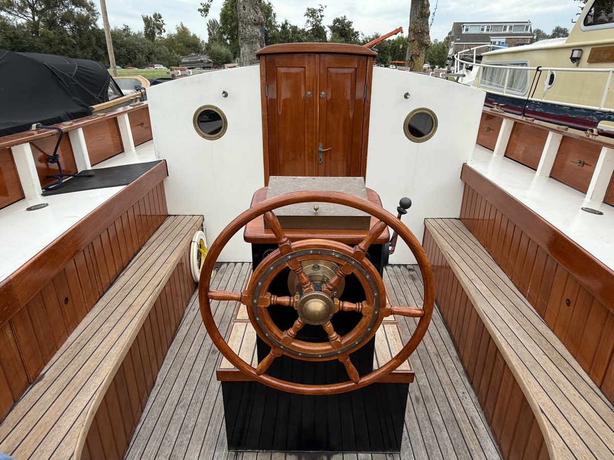 foto: 6 Qullet 900 Kajuitsloep