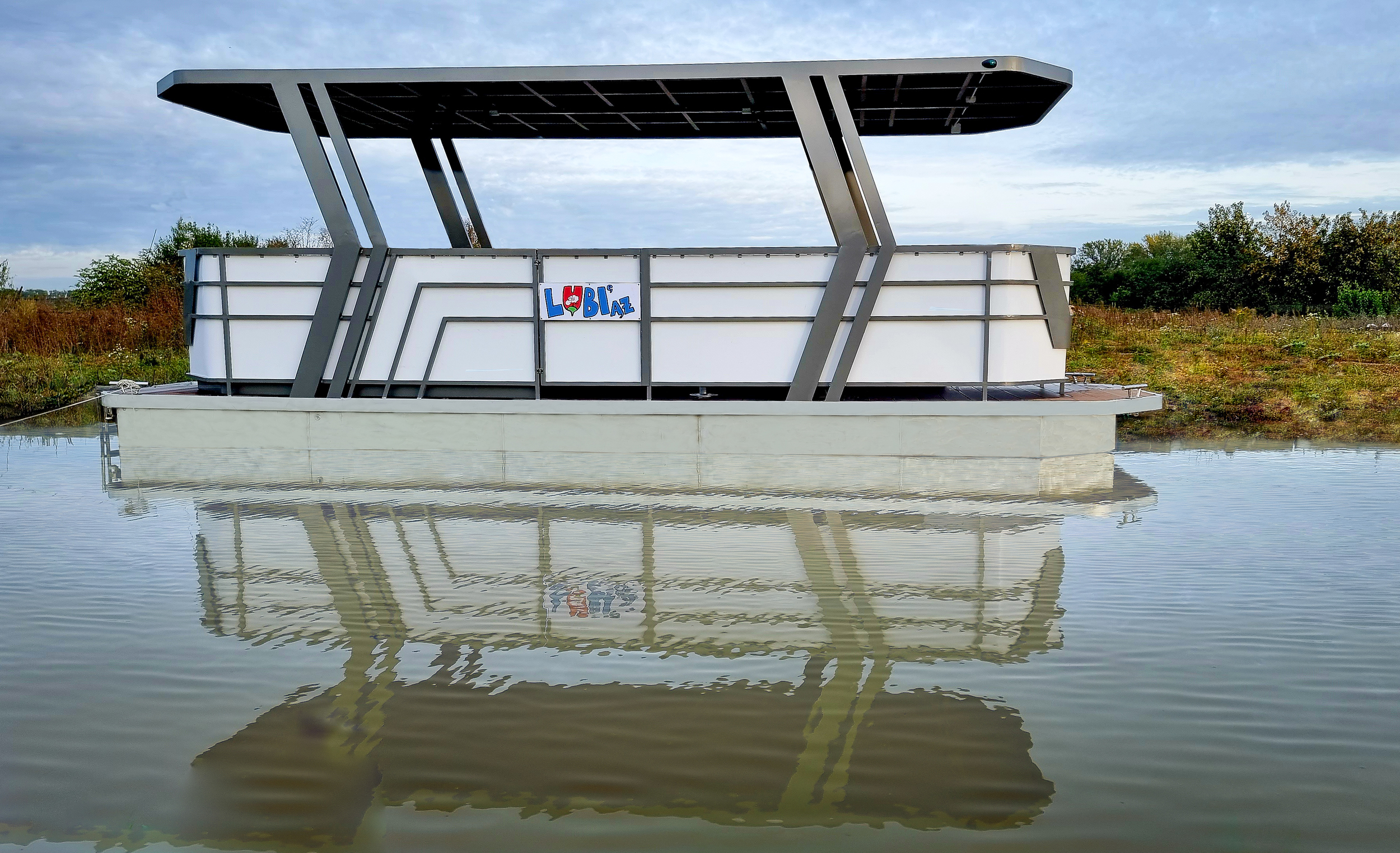 foto: 6 Perla Citizen Watertram