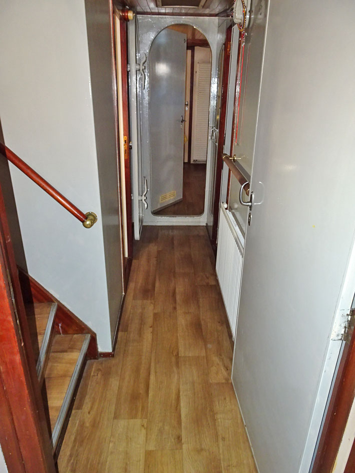 foto: 24 ex Rijkswaterstaat / Varend Woonschip 23.23, CBB Rijn