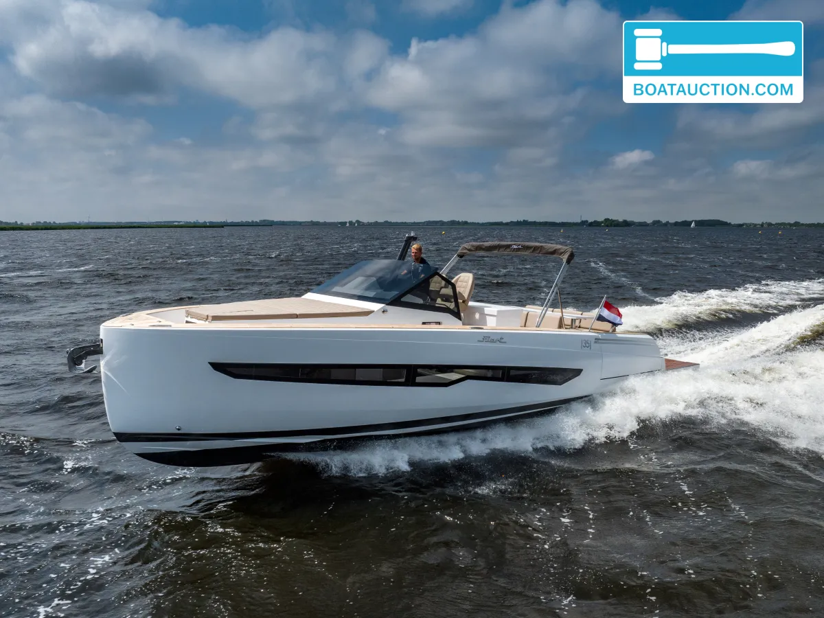 foto: 20 Fiart Seawalker 35