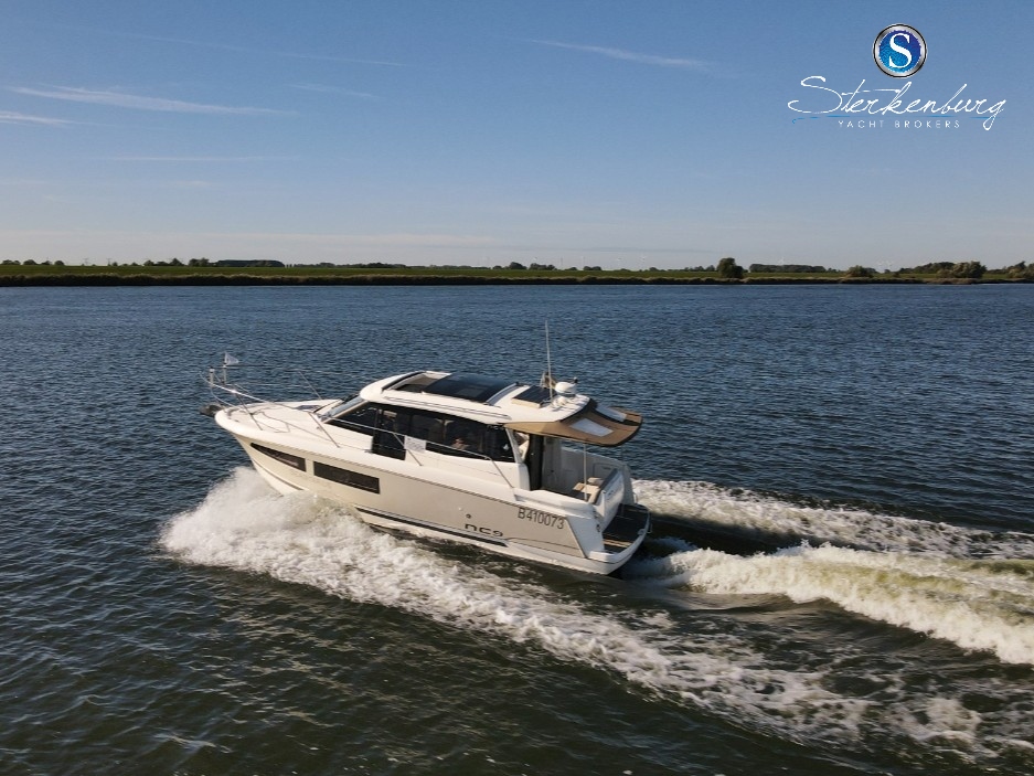 foto: 10 Jeanneau NC 9
