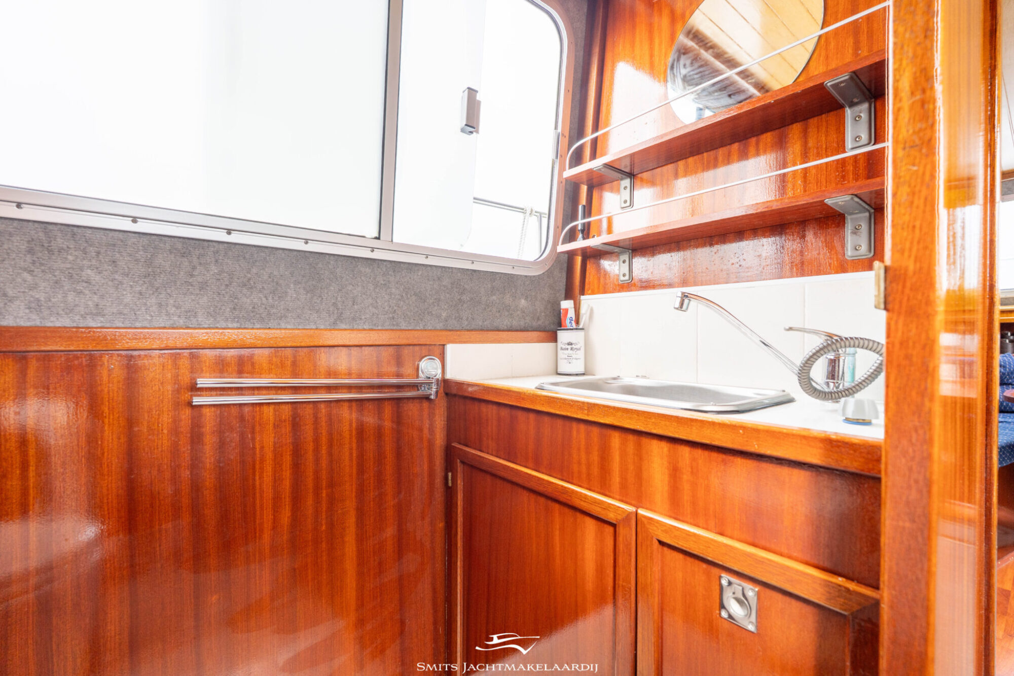 foto: 8 Bege Bege 9.50 AK Cabrio