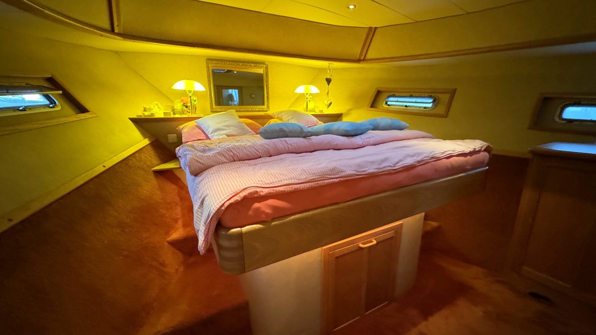 foto: 22 Kajuitzeilboot 700