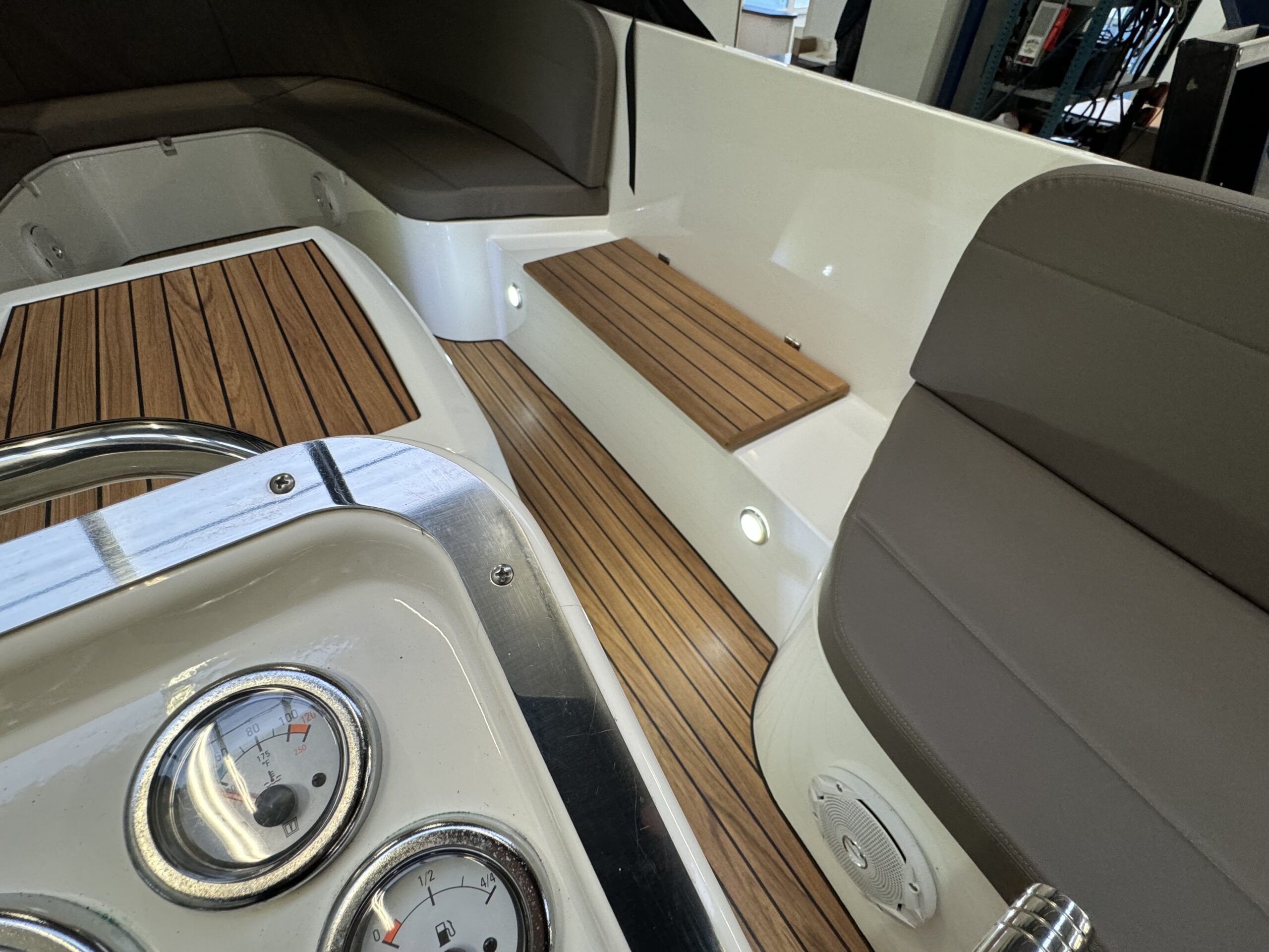 foto: 8 Bayliner 3288