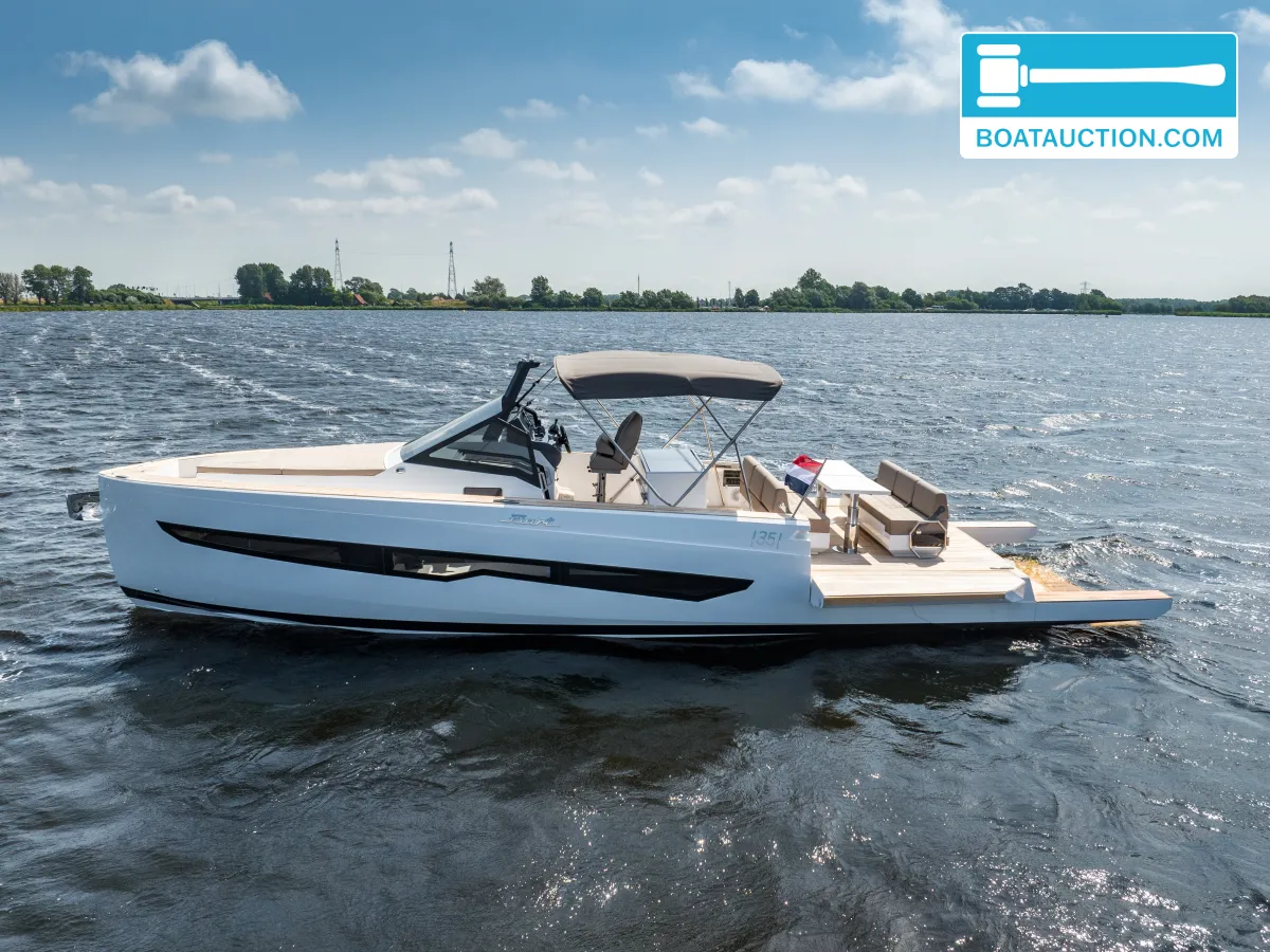 foto: 21 Fiart Seawalker 35