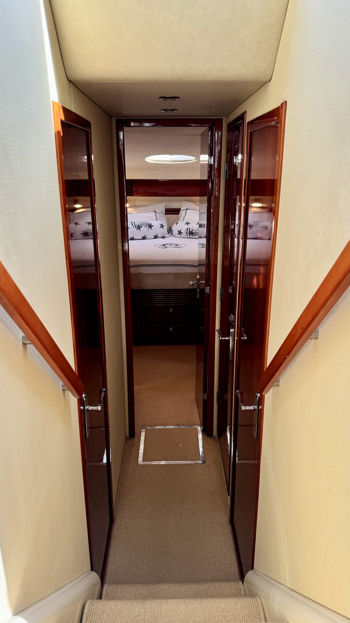 foto: 5 Fairline Phantom 50