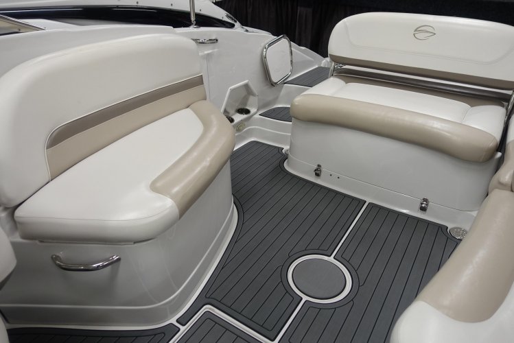 foto: 4 Crownline E6 Bowrider