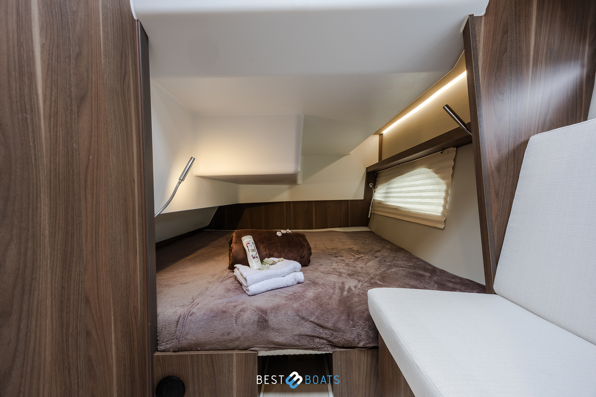 foto: 6 Sealine C330