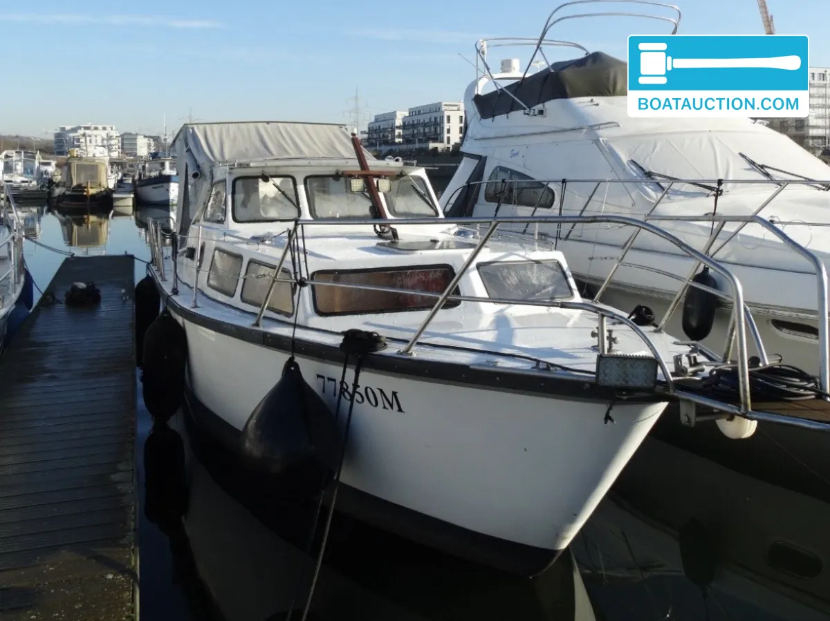 foto: 5 Motorboot 900